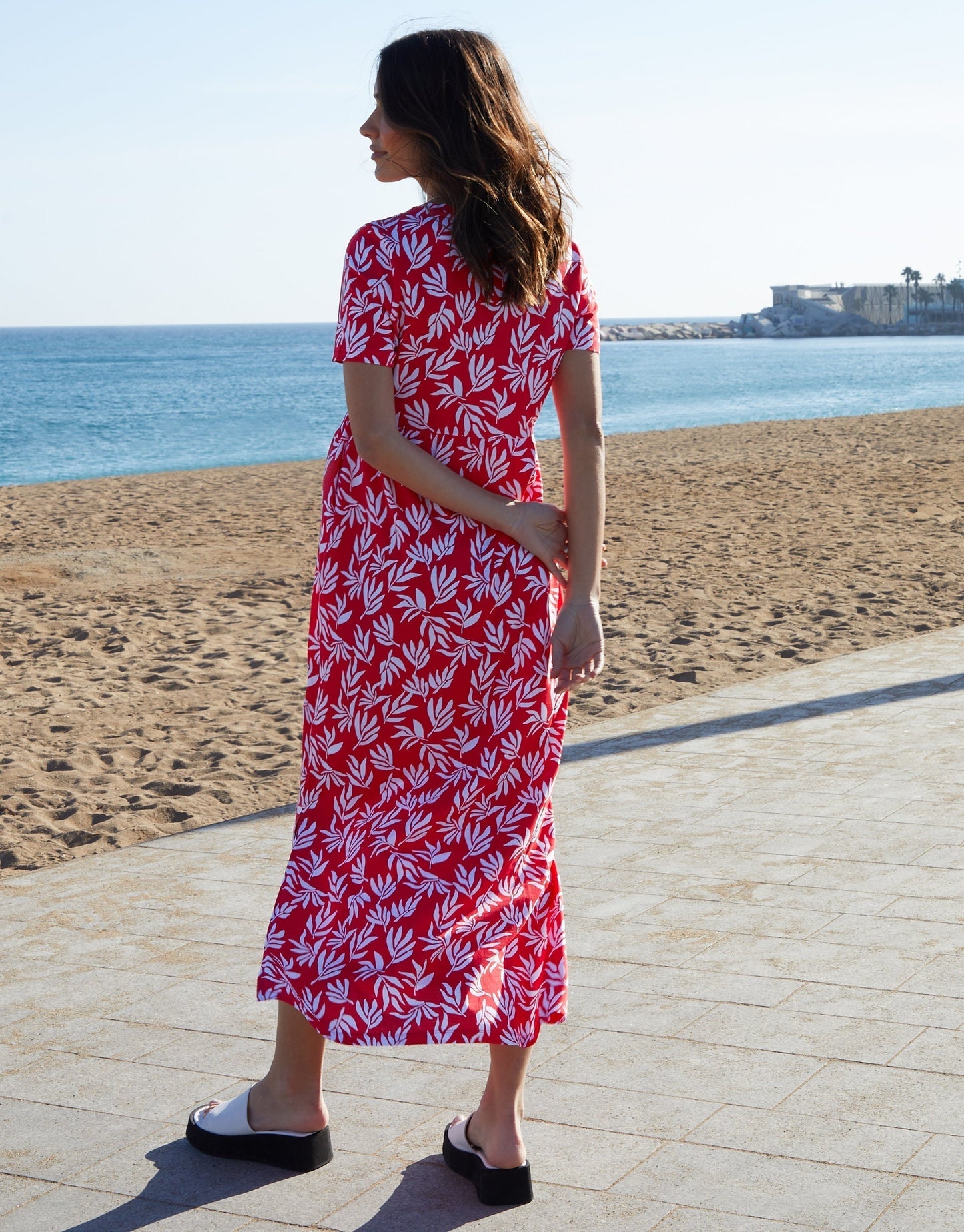 Women's Red Leaf Print Jersey Maxi Dress with Pockets