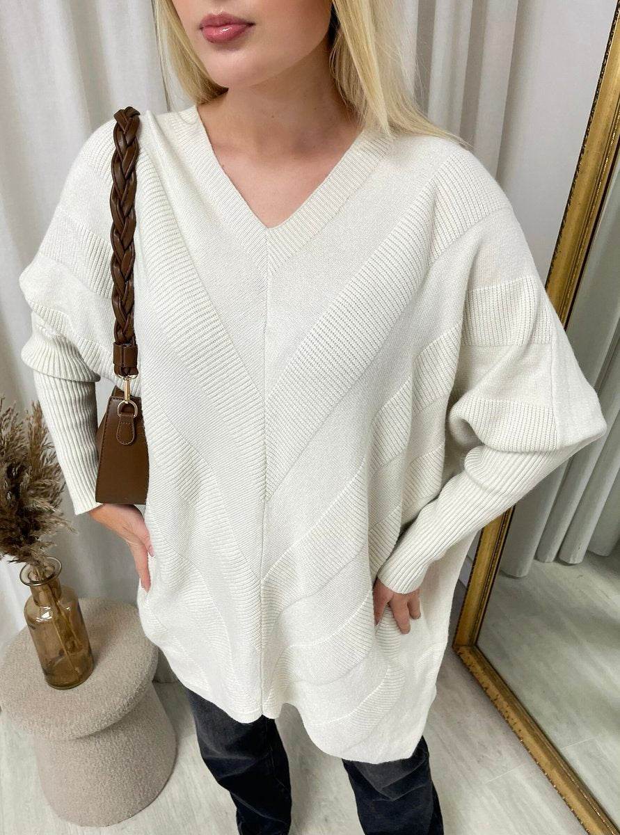 Oversized V-Neck Knitted Top - Lunavitae