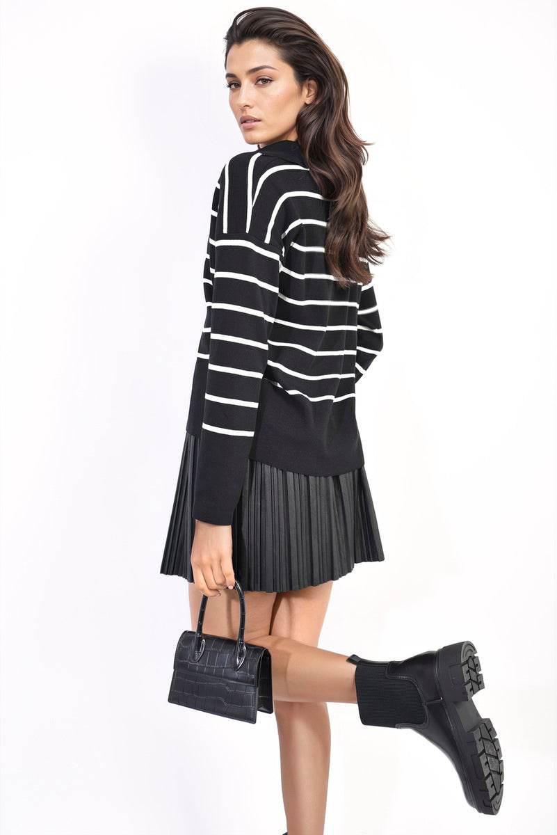 Striped Knitted Jumper - Lunavitae